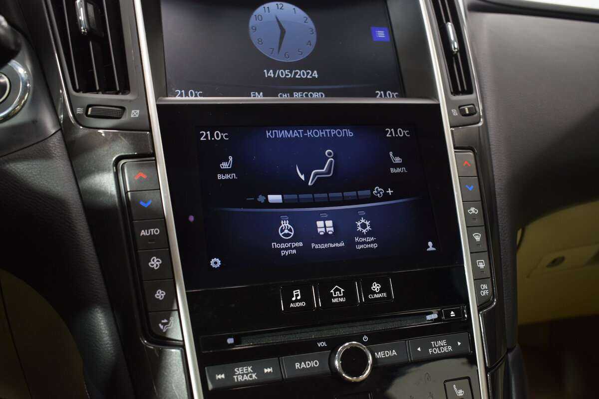 Infiniti Q50 2015 года с пробегом. Фото: #29