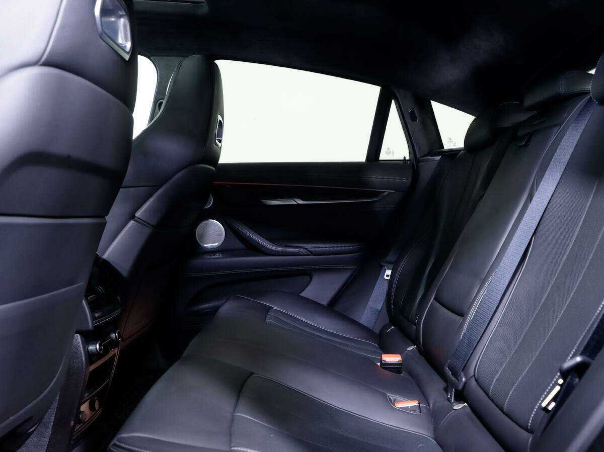 BMW X6 M 2018 года с пробегом. Фото: #8
