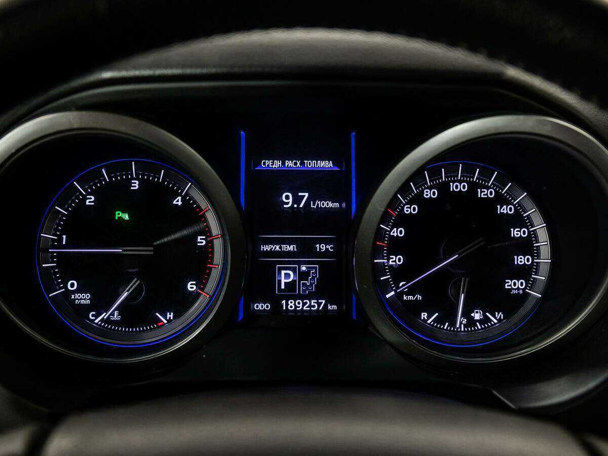 Toyota Land Cruiser Prado 2014 года с пробегом. Фото: #11