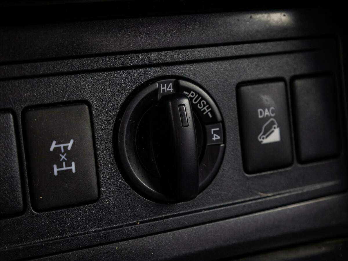 Toyota Land Cruiser Prado 2014 года с пробегом. Фото: #14