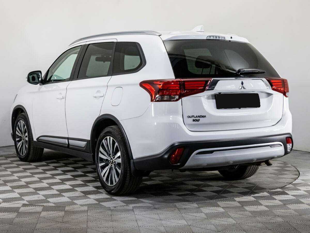 Mitsubishi Outlander 2021 года с пробегом. Фото: #6