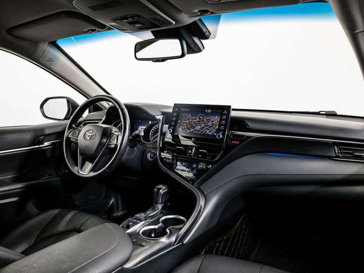 Toyota Camry 2021 года с пробегом. Фото: #6