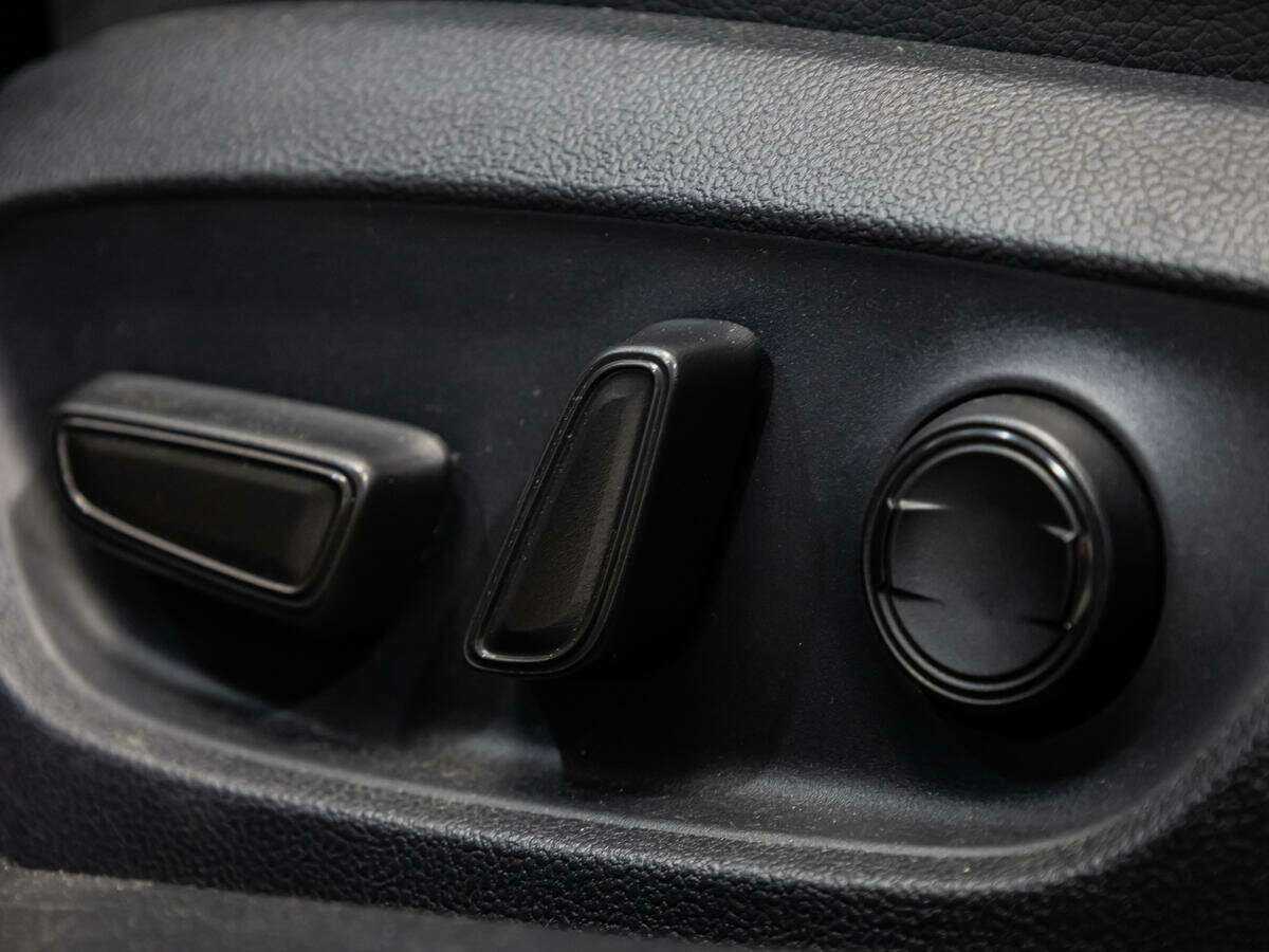 Toyota Camry 2021 года с пробегом. Фото: #12