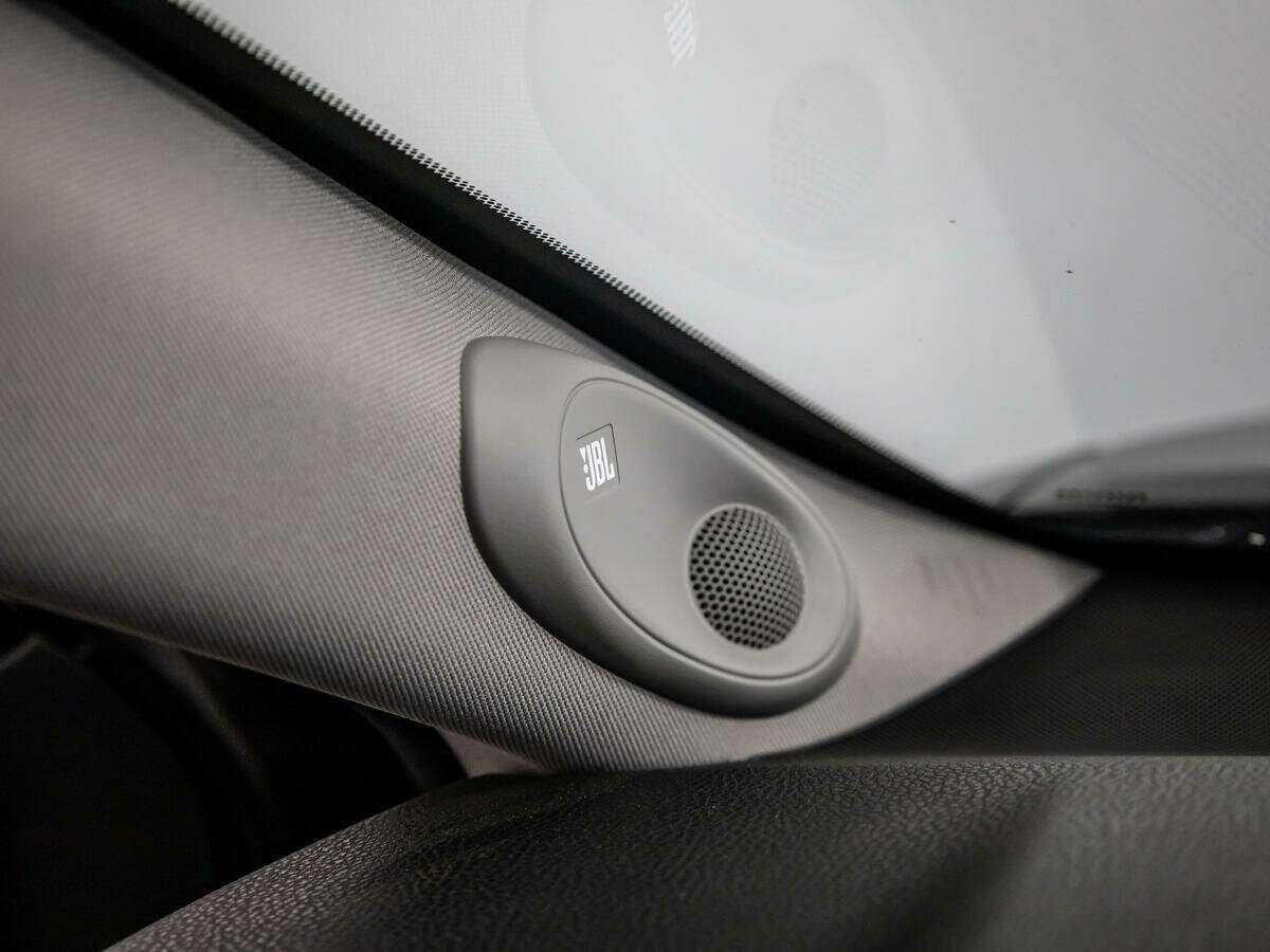 Toyota Camry 2021 года с пробегом. Фото: #17