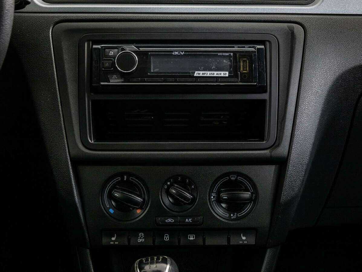 Б/У Шкода Рапид 2017 года. Фото: #11