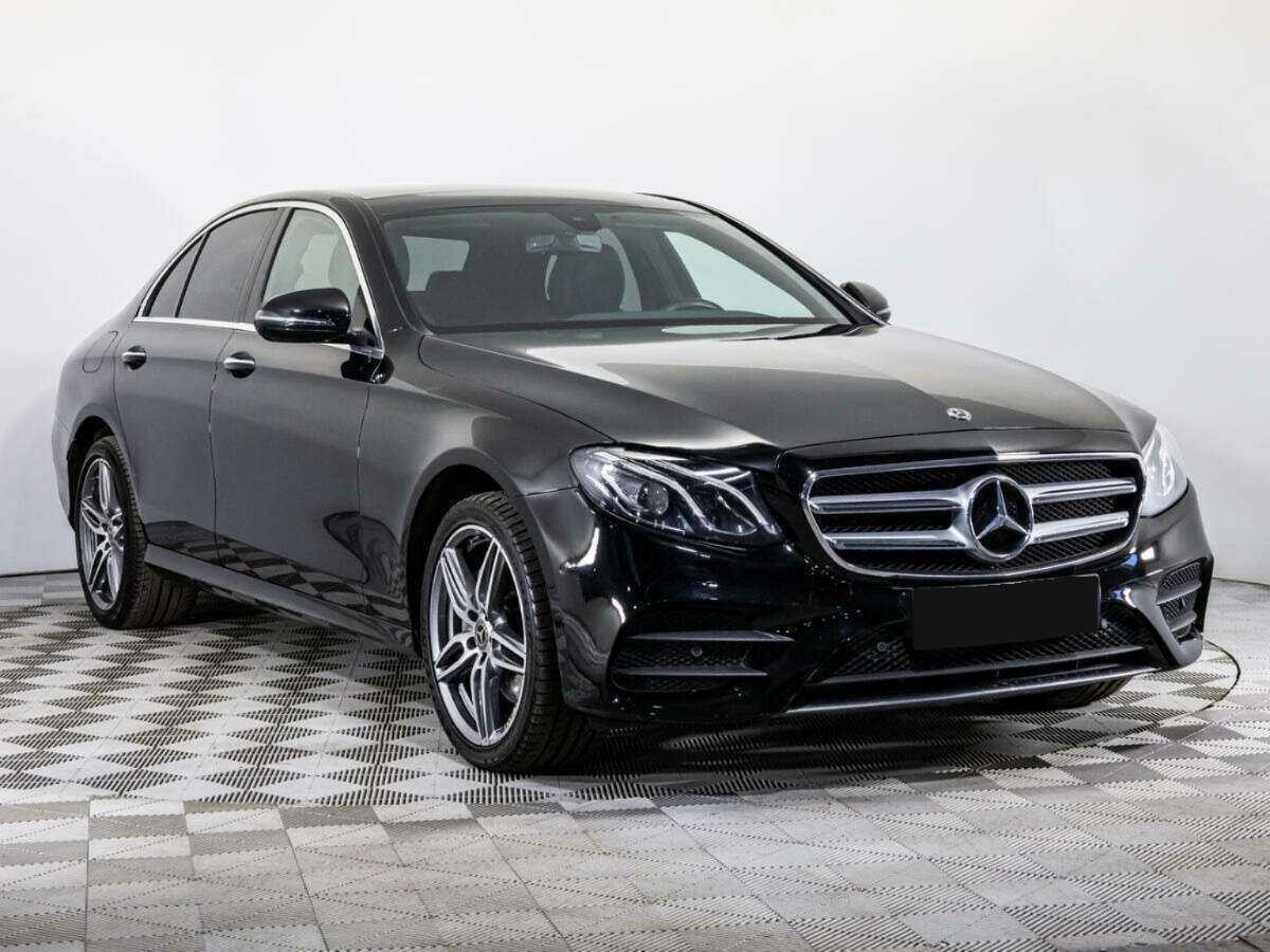 Mercedes-Benz E-Класс 2019 года с пробегом. Фото: #2