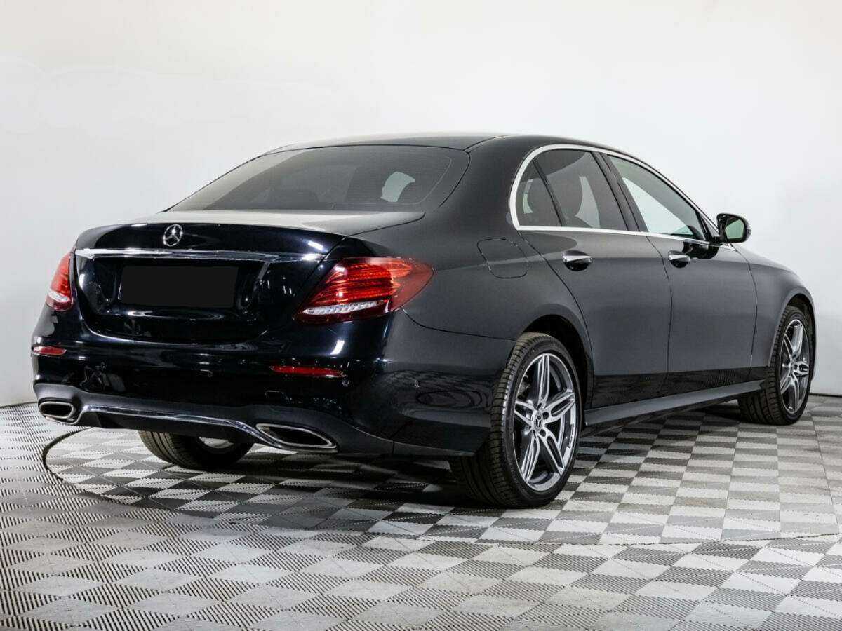 Mercedes-Benz E-Класс 2019 года с пробегом. Фото: #4