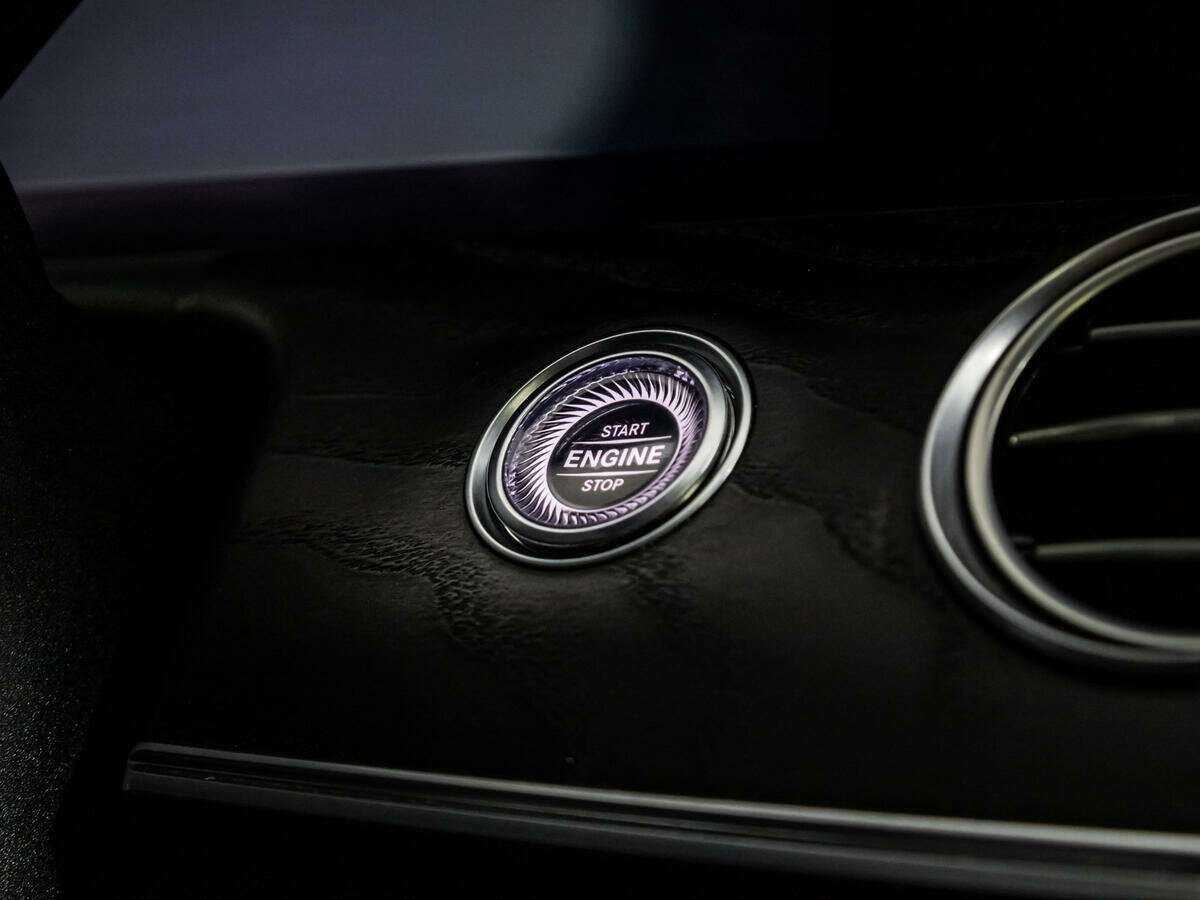 Mercedes-Benz E-Класс 2019 года с пробегом. Фото: #14