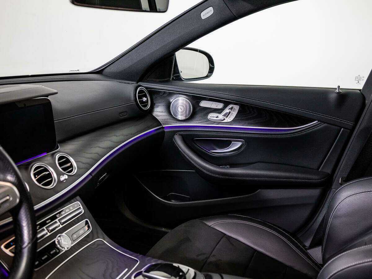 Mercedes-Benz E-Класс 2019 года с пробегом. Фото: #24