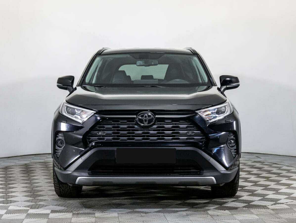 Toyota RAV4 2022 года с пробегом. Фото: #1