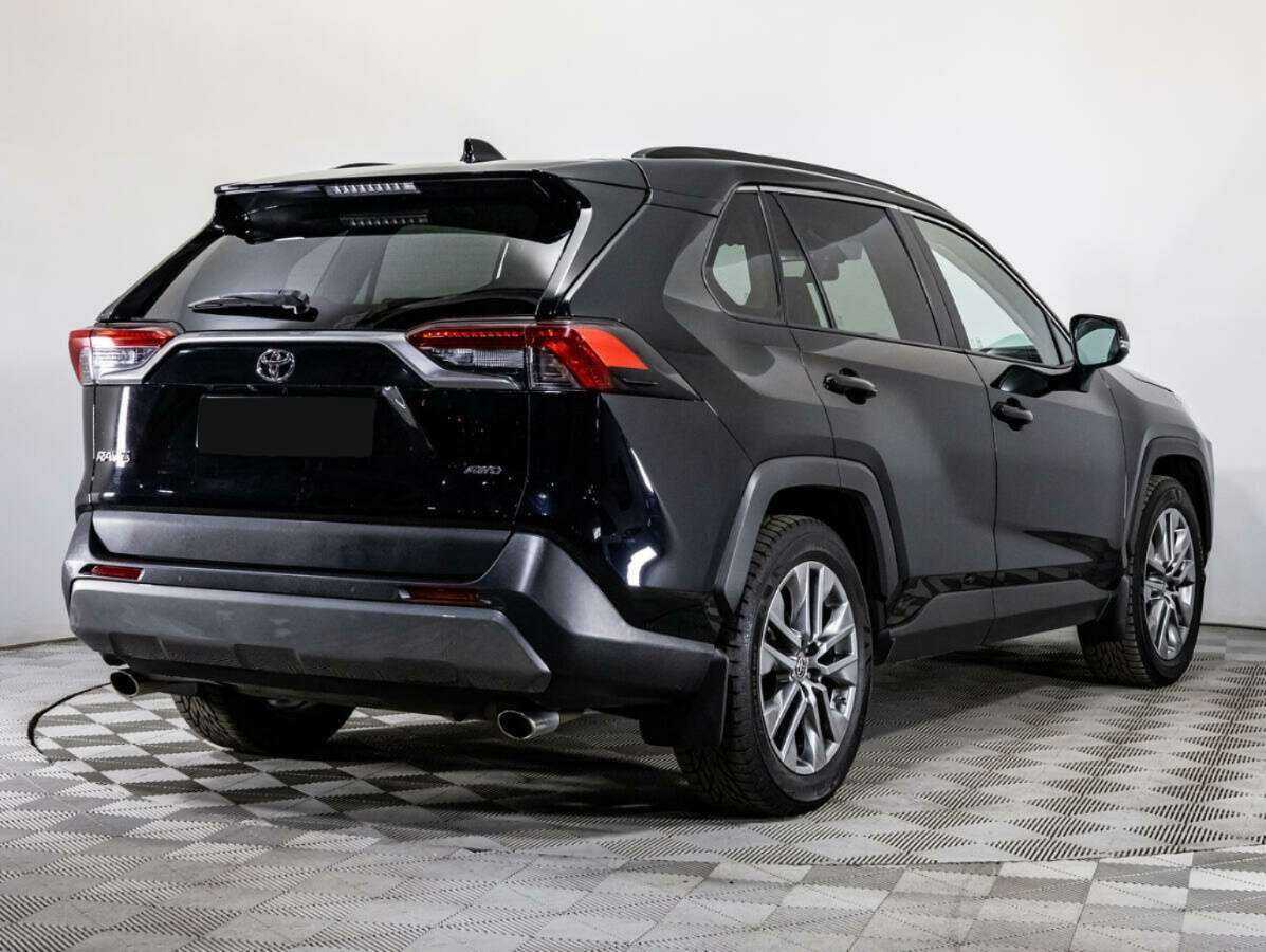 Toyota RAV4 2022 года с пробегом. Фото: #3