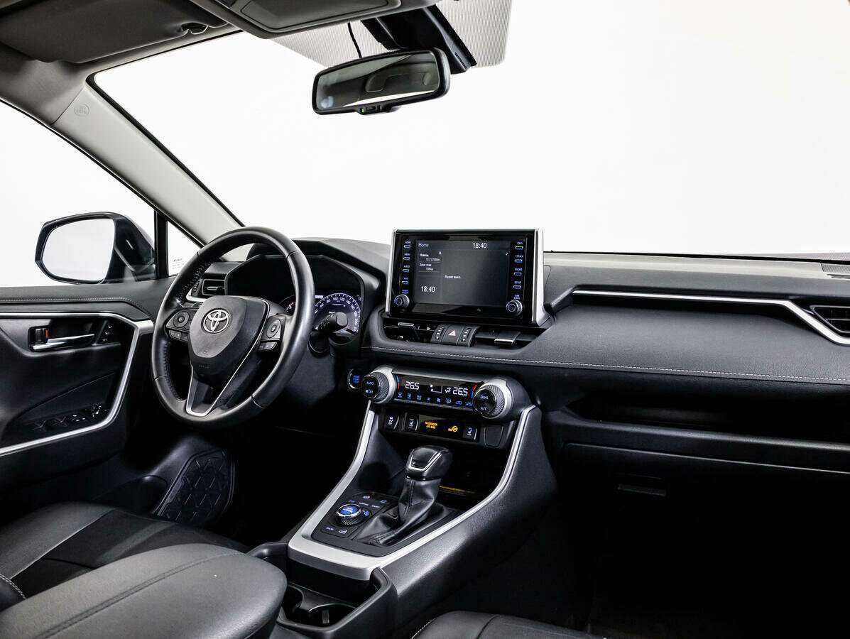 Toyota RAV4 2022 года с пробегом. Фото: #6