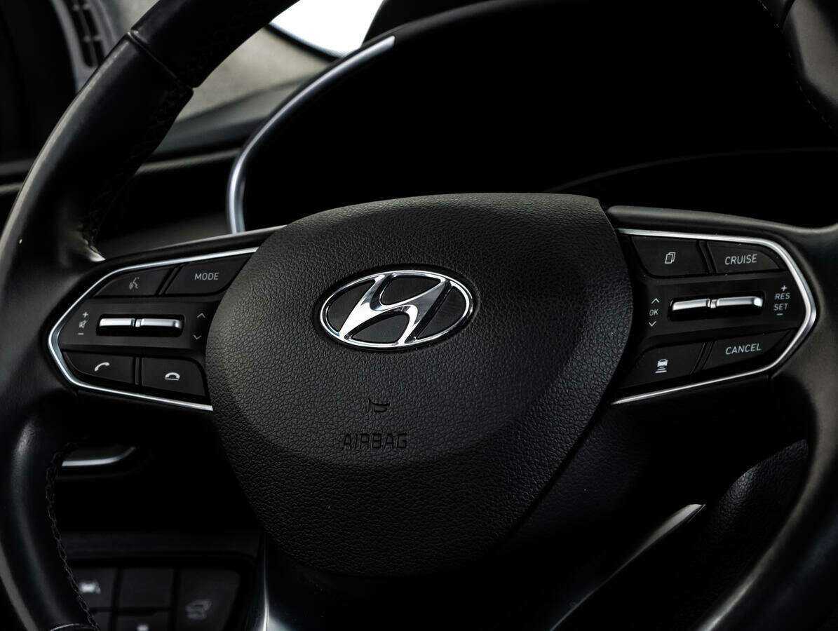 Hyundai Santa Fe 2018 года с пробегом. Фото: #10