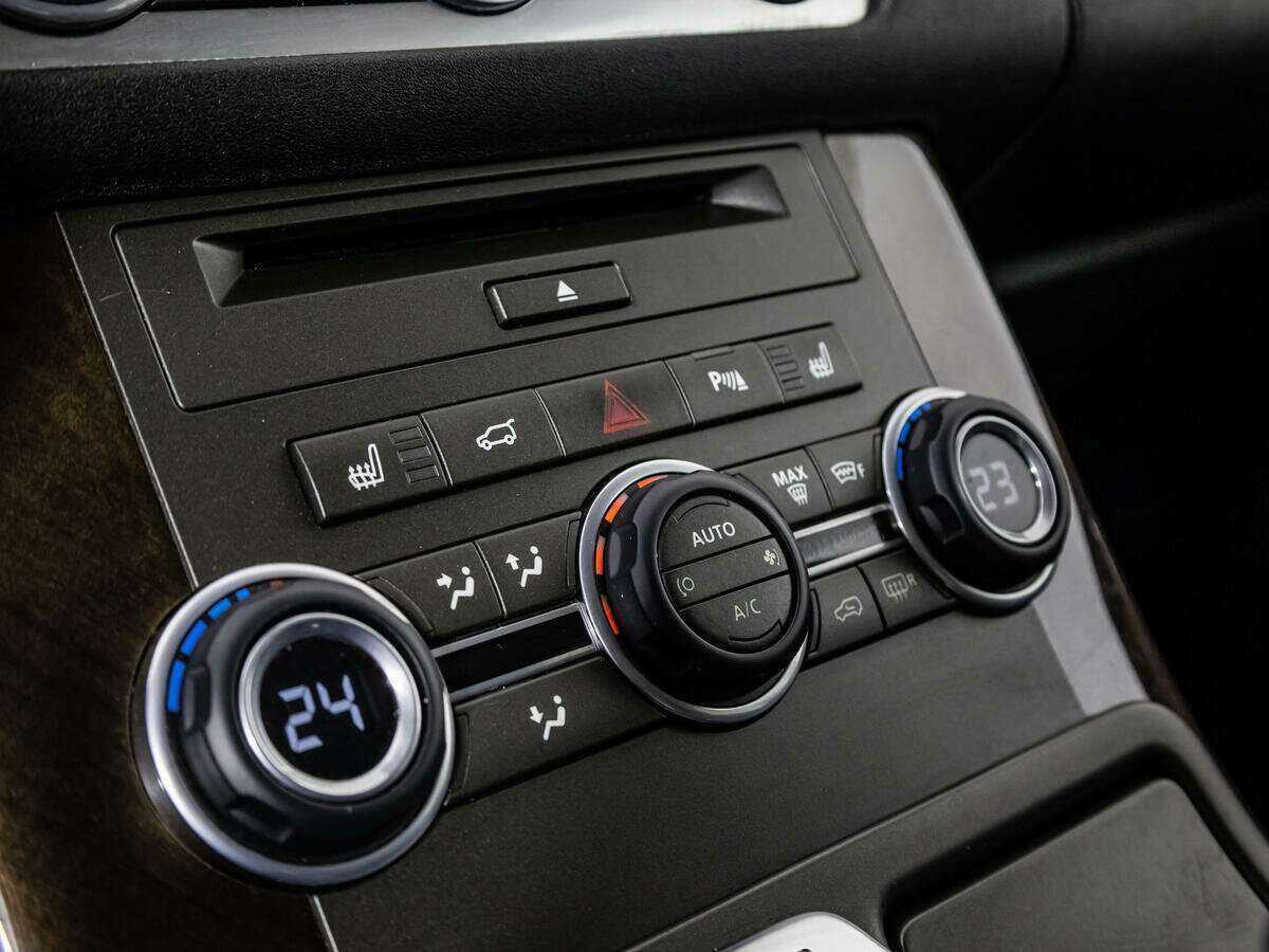 Land Rover Range Rover Sport 2012 года с пробегом. Фото: #16