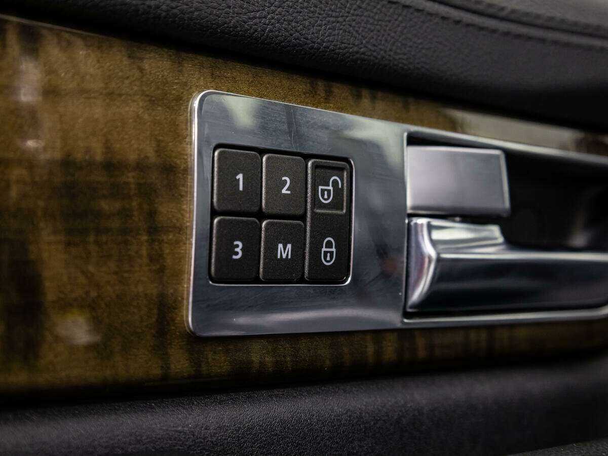 Land Rover Range Rover Sport 2012 года с пробегом. Фото: #23