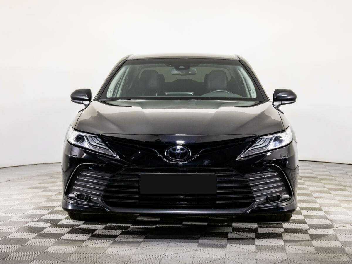 Toyota Camry 2021 года с пробегом. Фото: #1