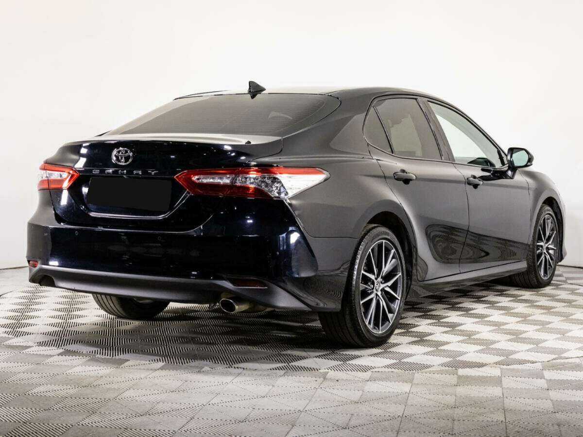 Toyota Camry 2021 года с пробегом. Фото: #3