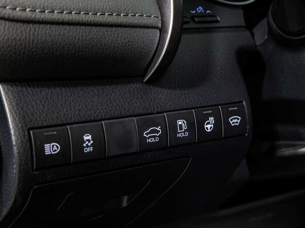 Toyota Camry 2021 года с пробегом. Фото: #16