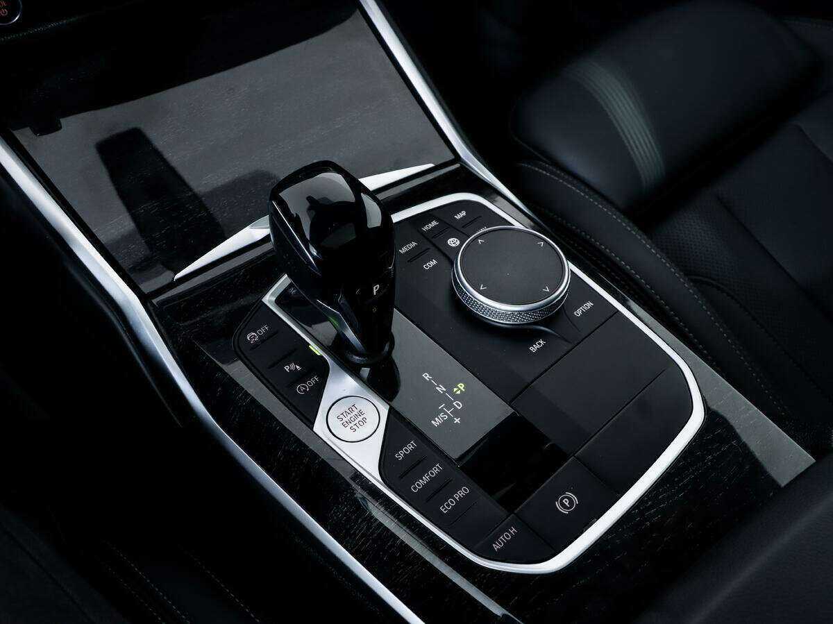 BMW 3 серии 2022 года с пробегом. Фото: #15