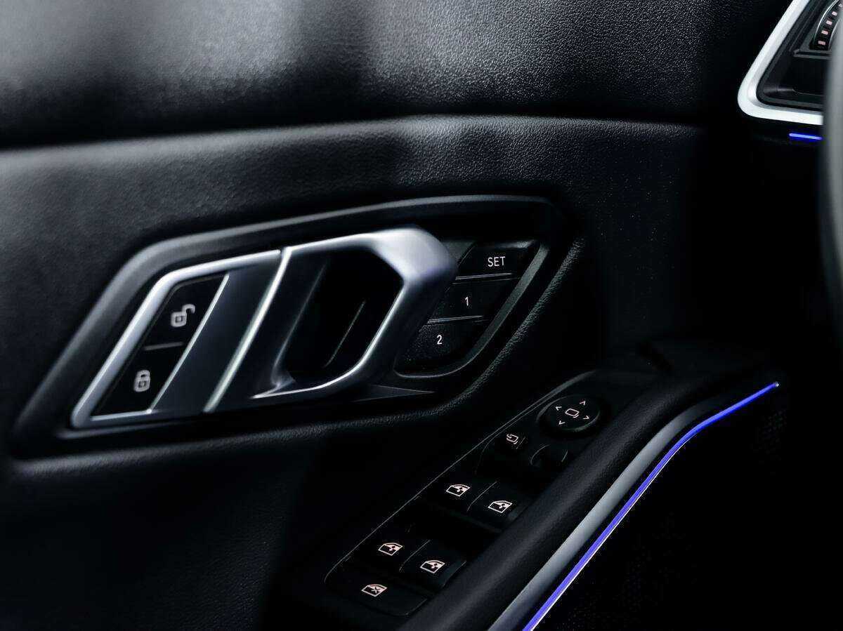 BMW 3 серии 2022 года с пробегом. Фото: #18