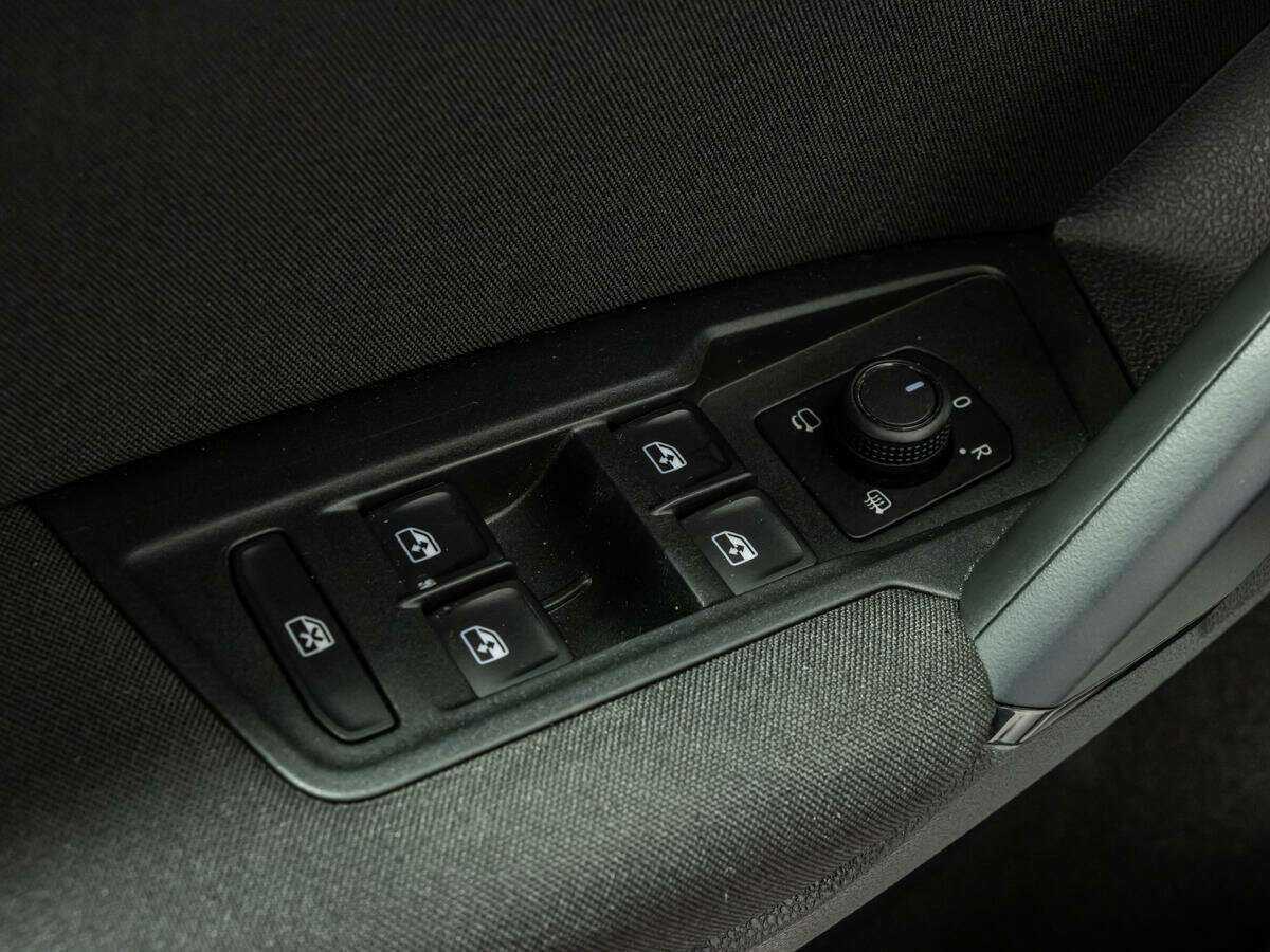 Volkswagen Tiguan 2020 года с пробегом. Фото: #12