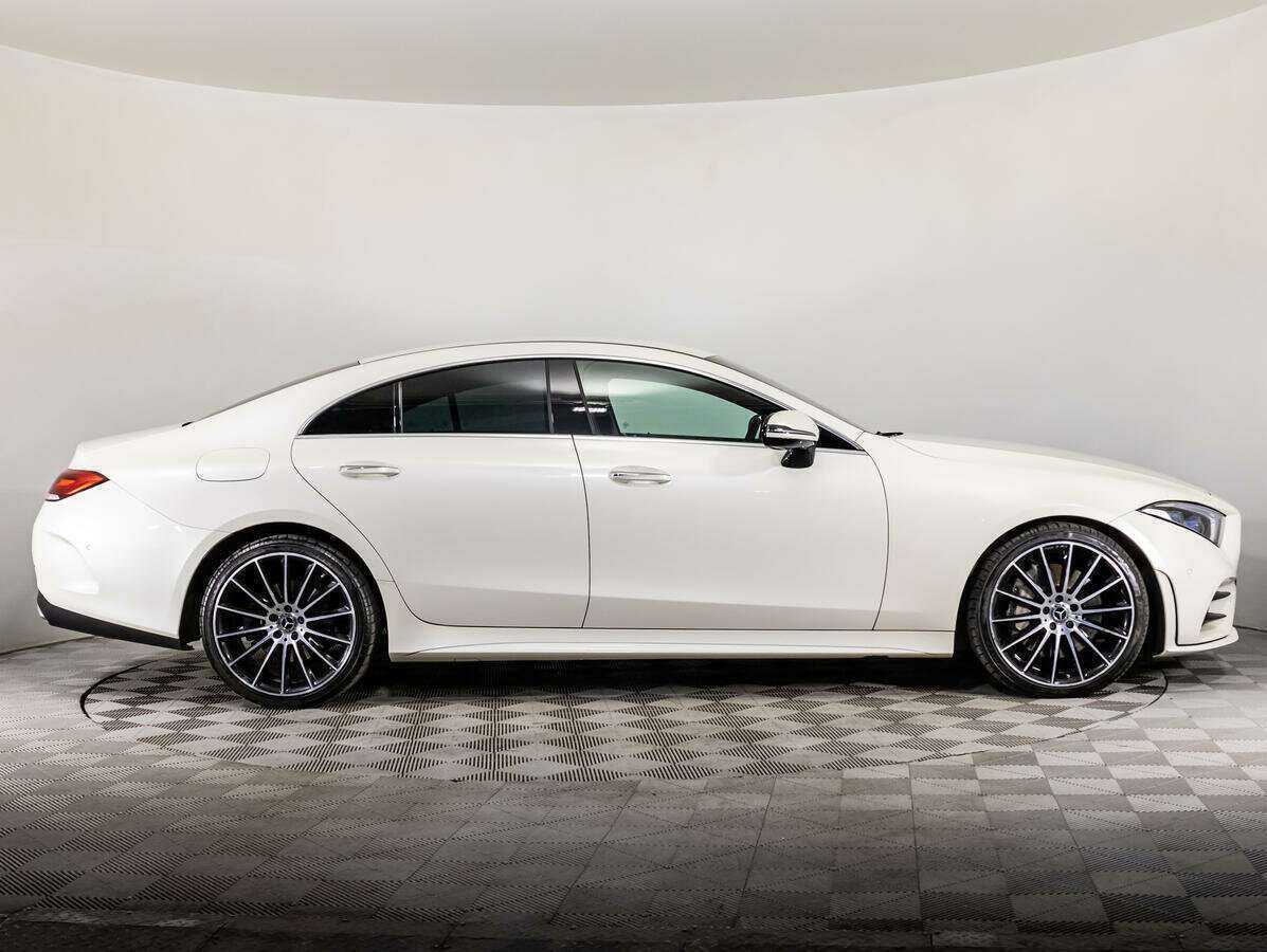 Mercedes-Benz CLS 2018 года с пробегом. Фото: #3