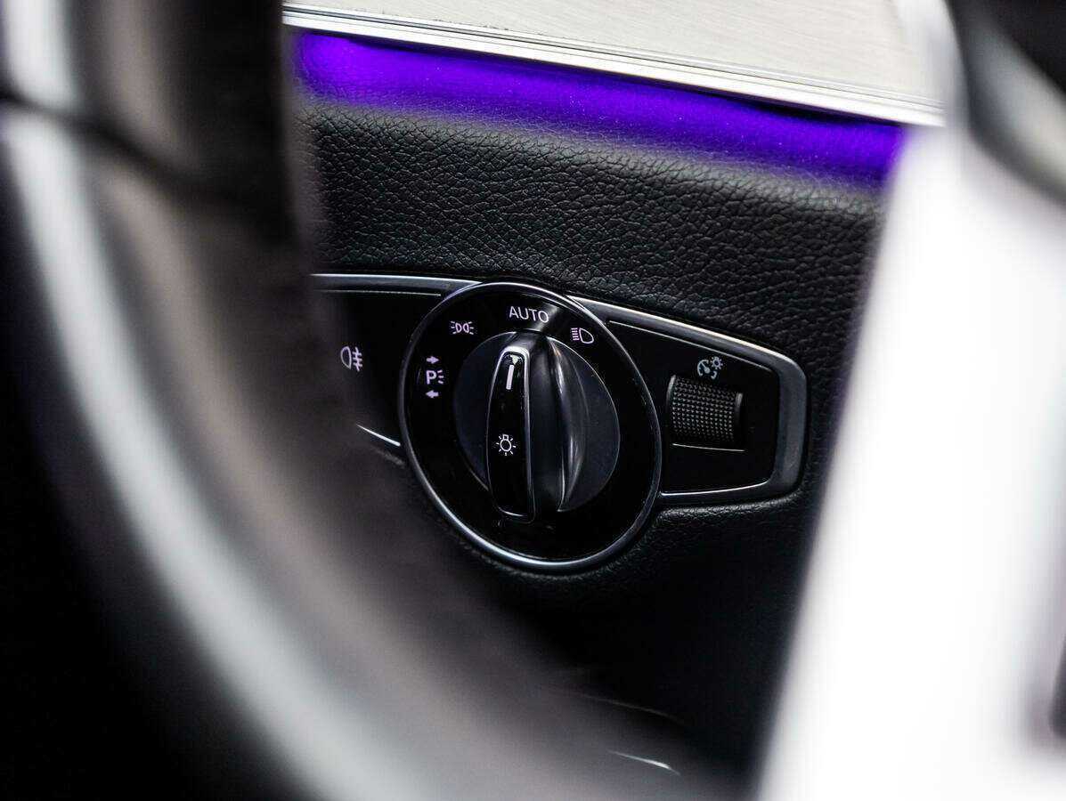 Mercedes-Benz CLS 2018 года с пробегом. Фото: #25