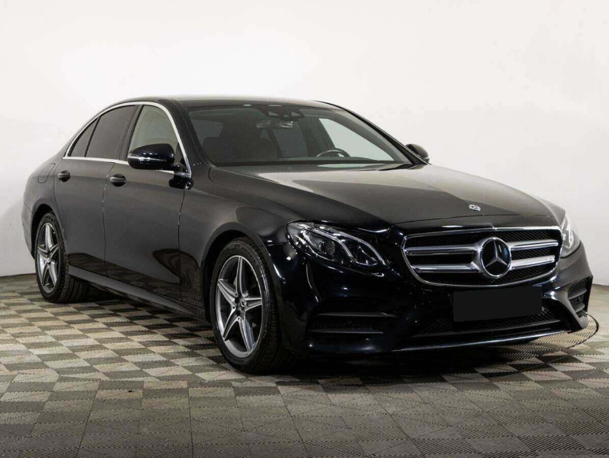 Mercedes-Benz E-Класс 2019 года с пробегом. Фото: #2