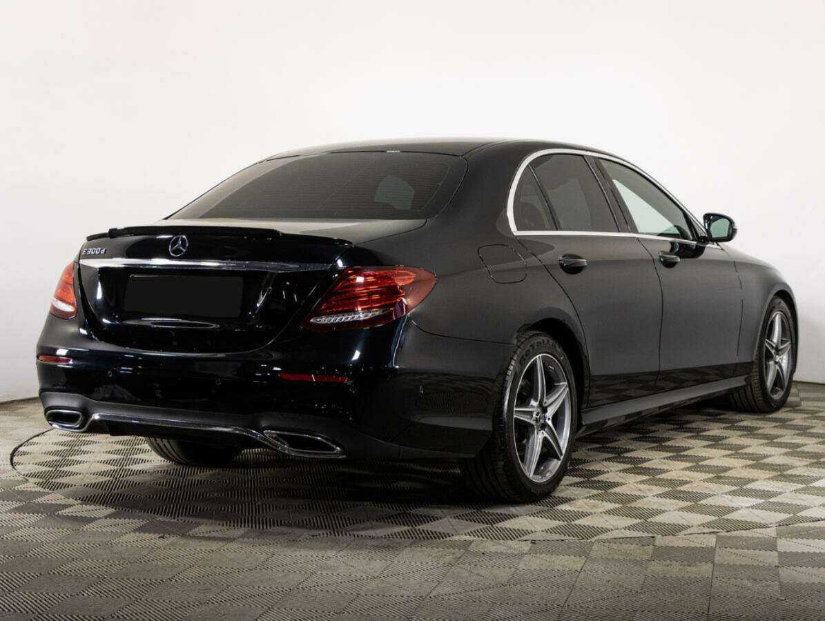 Mercedes-Benz E-Класс 2019 года с пробегом. Фото: #3