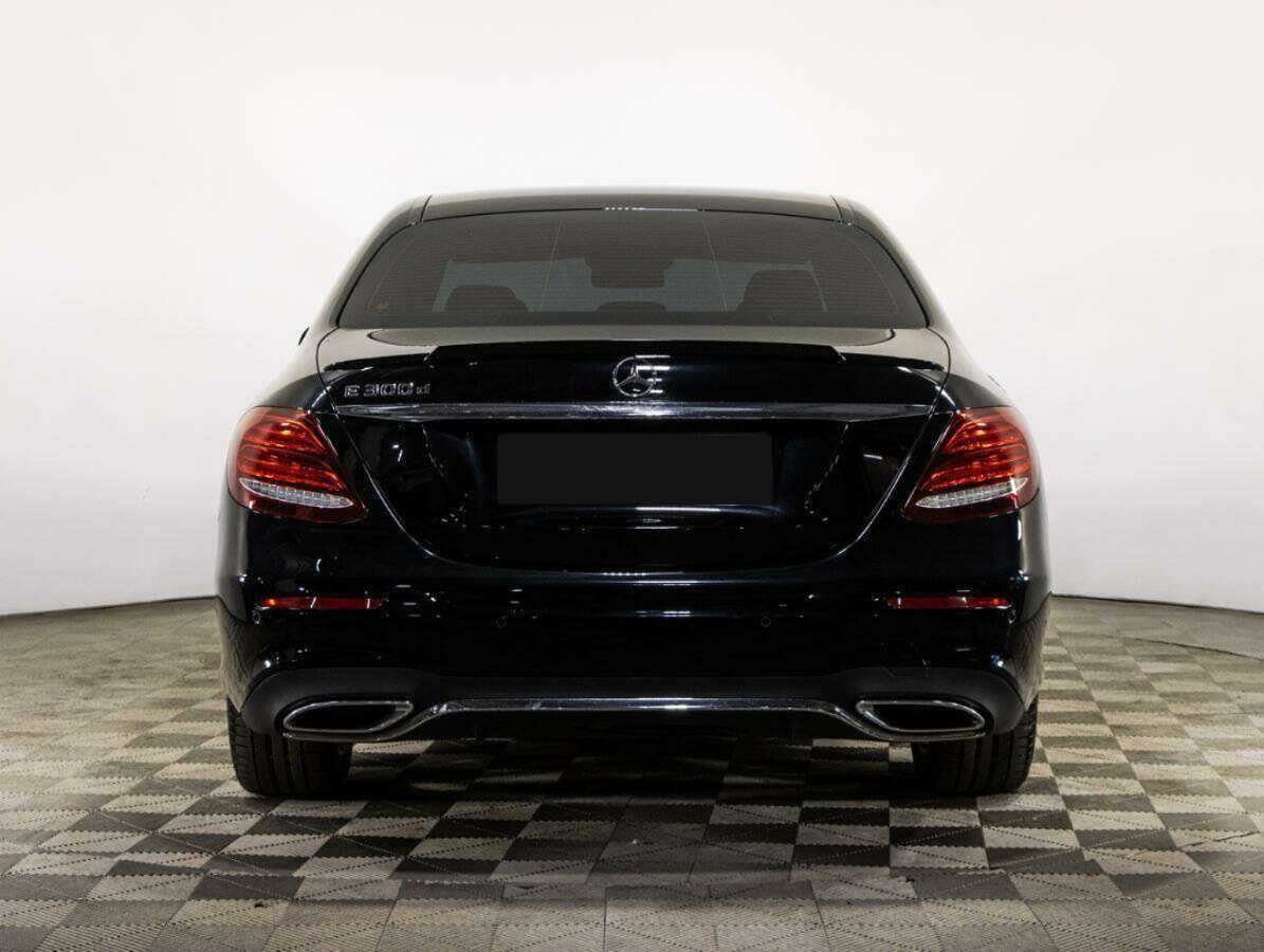 Mercedes-Benz E-Класс 2019 года с пробегом. Фото: #4