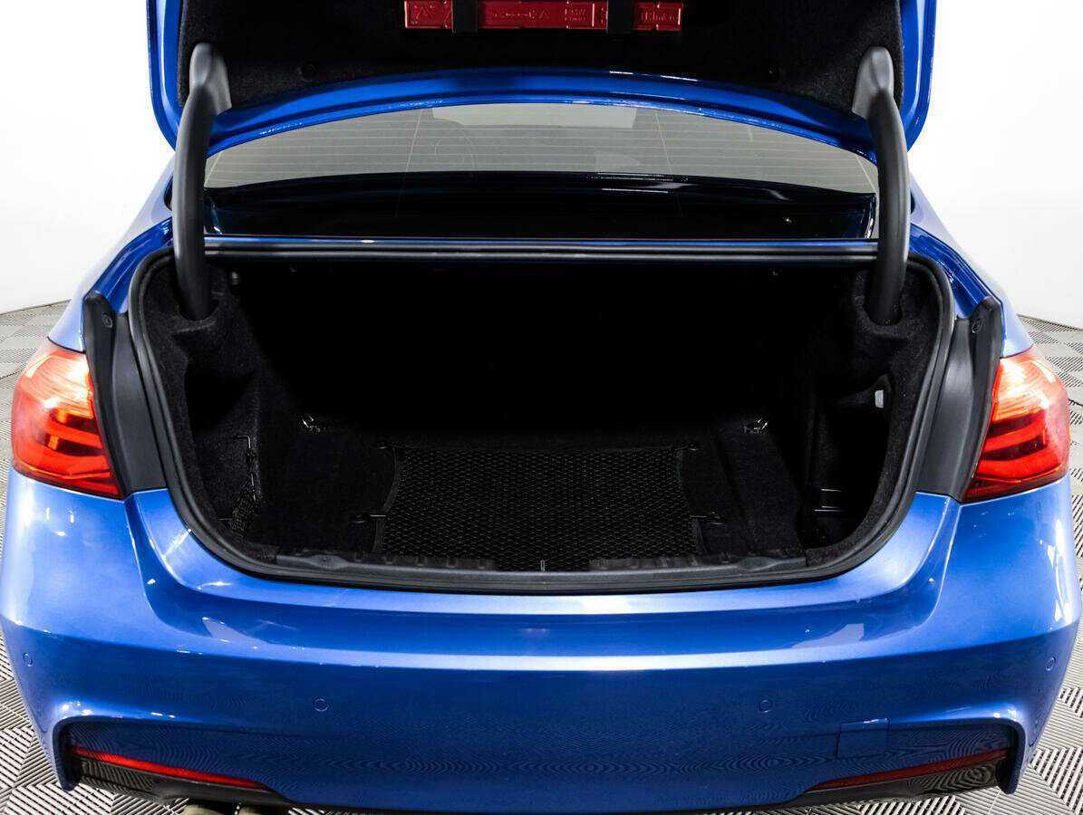 BMW 3 серии 2017 года с пробегом. Фото: #19