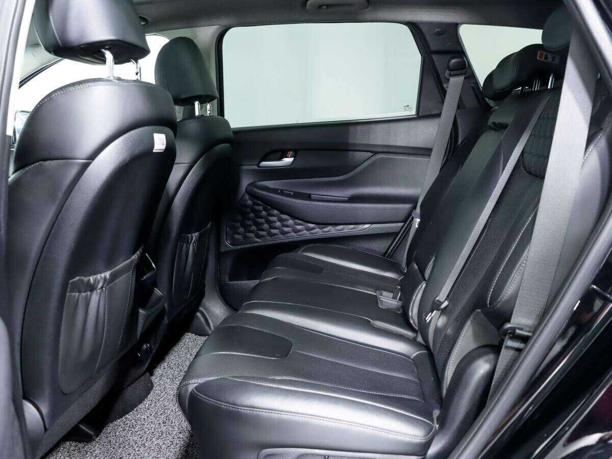 Hyundai Santa Fe 2018 года с пробегом. Фото: #8