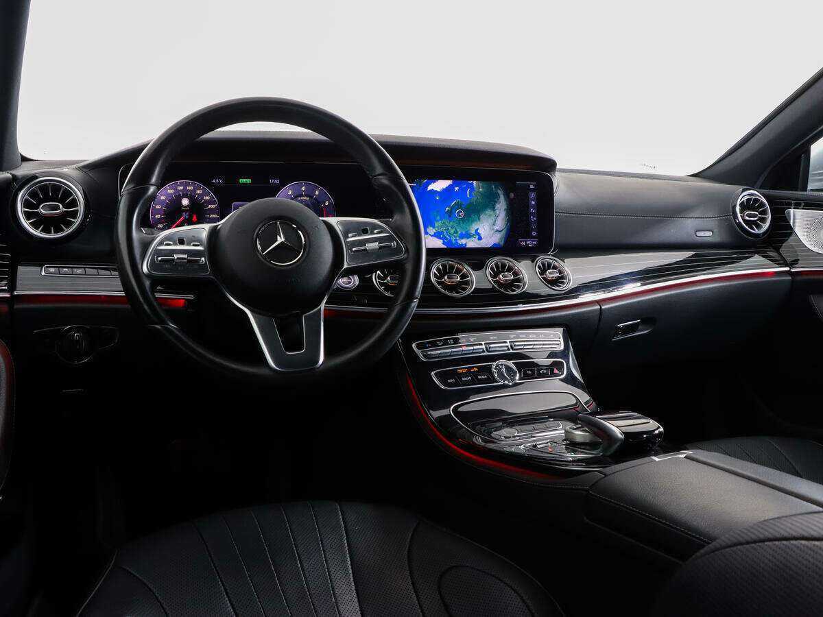 Mercedes-Benz CLS 2018 года с пробегом. Фото: #12