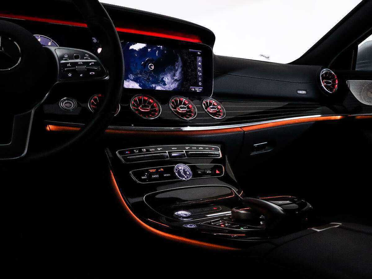 Mercedes-Benz CLS 2018 года с пробегом. Фото: #16