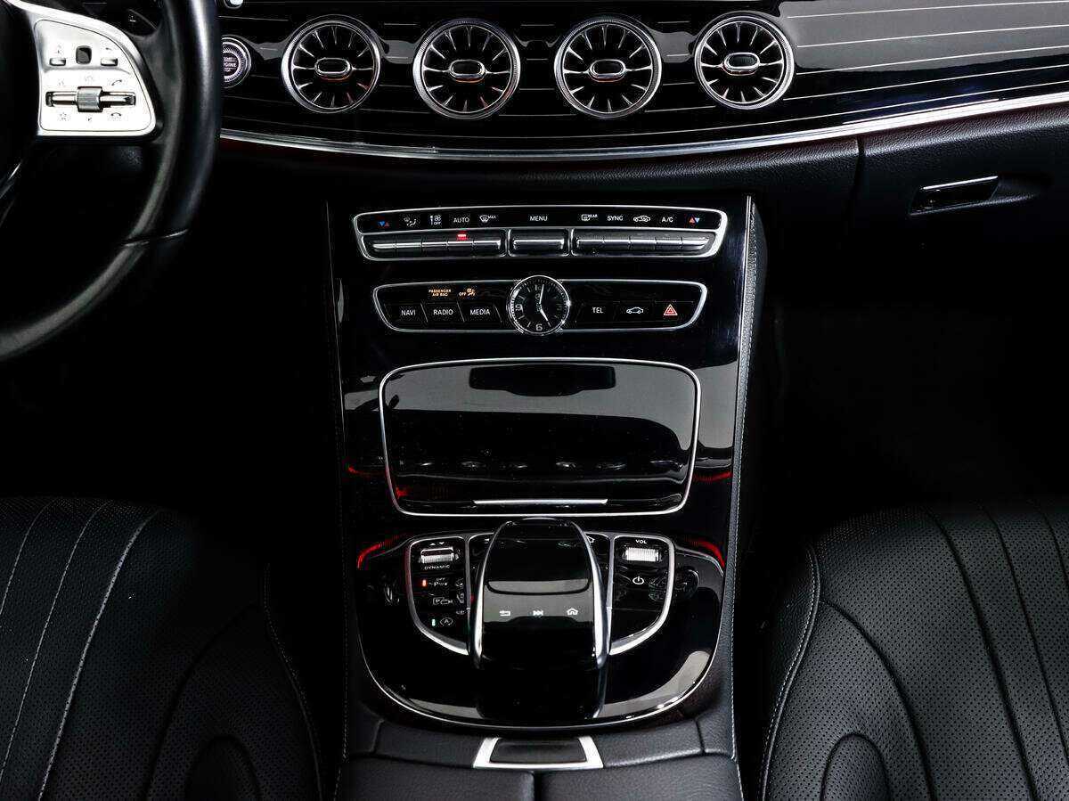 Mercedes-Benz CLS 2018 года с пробегом. Фото: #17