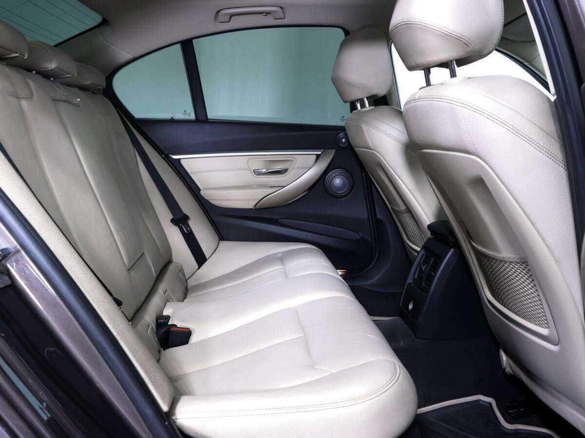 BMW 3 серии 2012 года с пробегом. Фото: #17