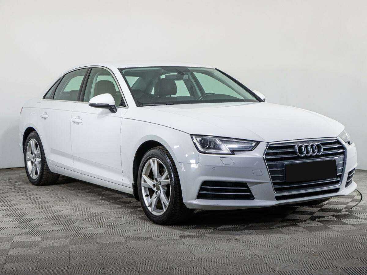 Audi A4 2015 года с пробегом. Фото: #2