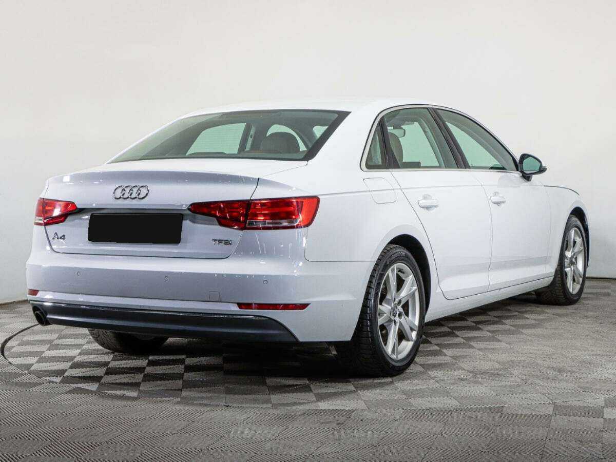 Audi A4 2015 года с пробегом. Фото: #3