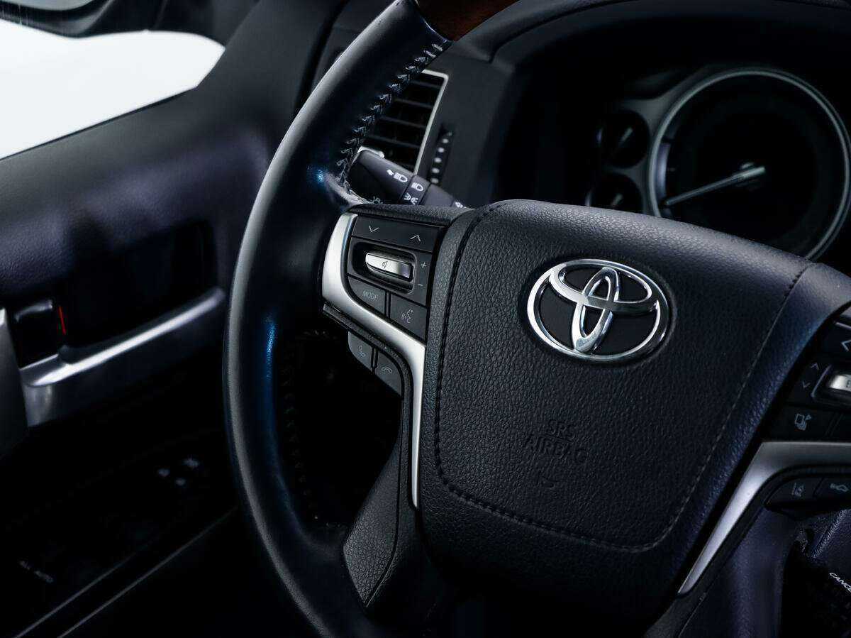 Toyota Land Cruiser 2017 года с пробегом. Фото: #14