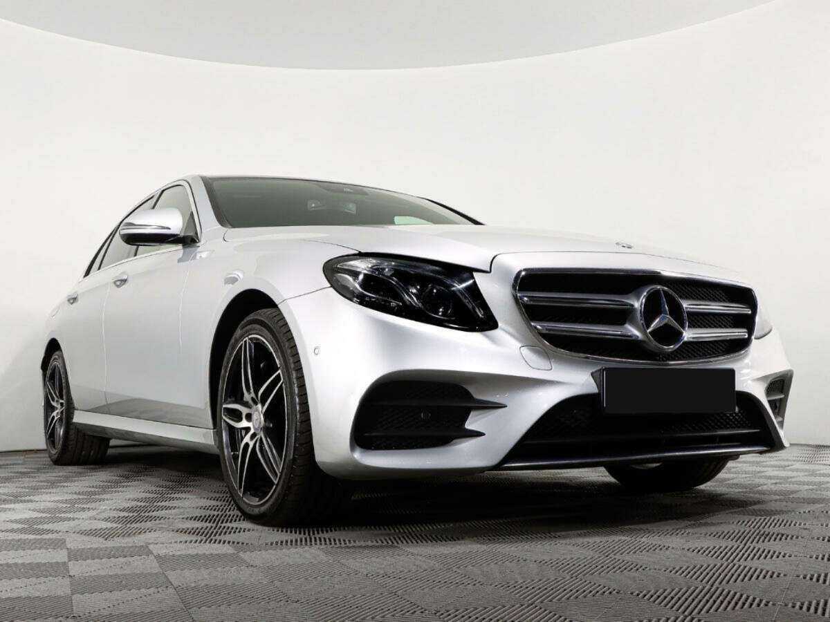 Mercedes-Benz E-Класс 2017 года с пробегом. Фото: #2