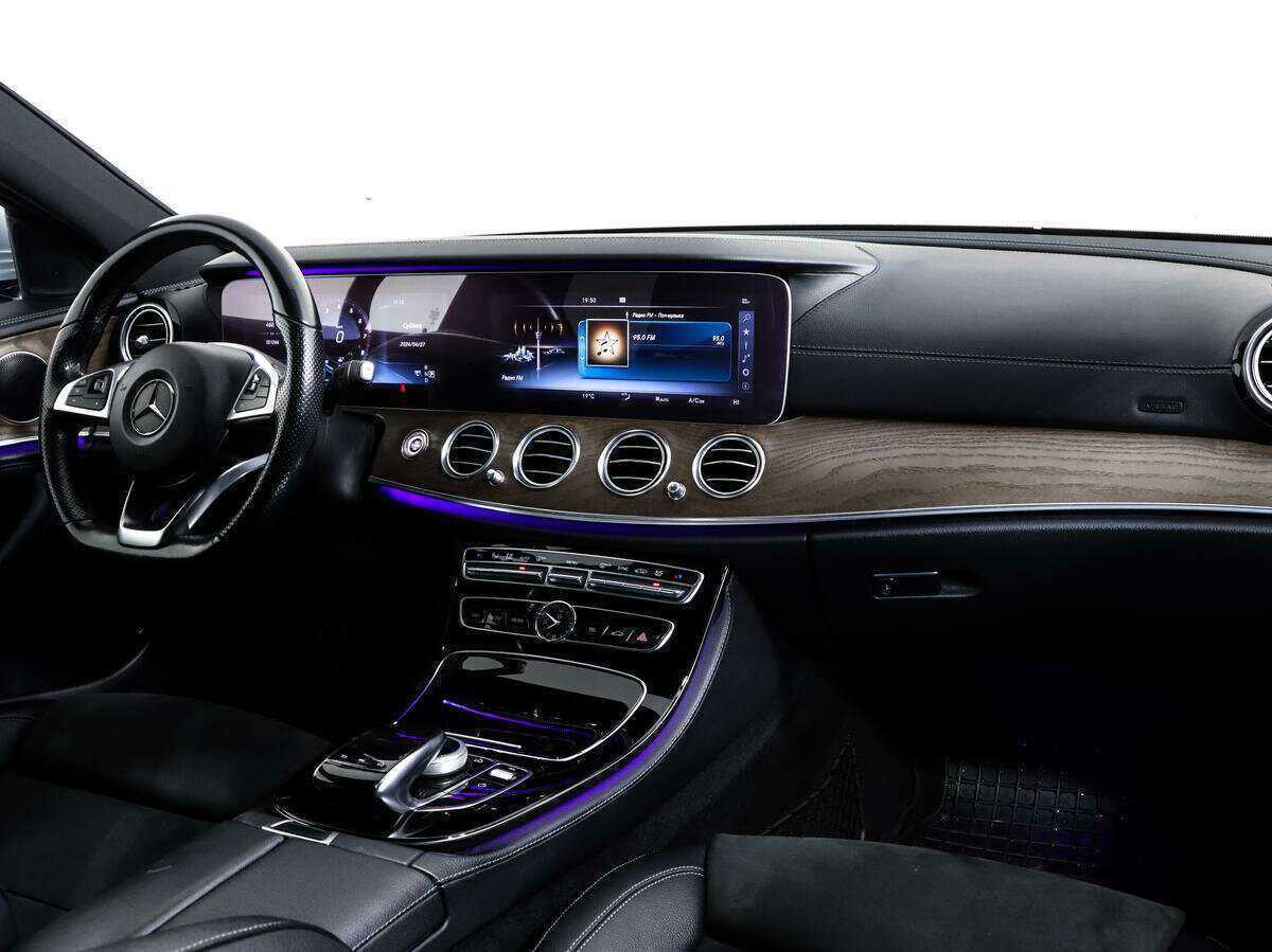 Mercedes-Benz E-Класс 2017 года с пробегом. Фото: #9