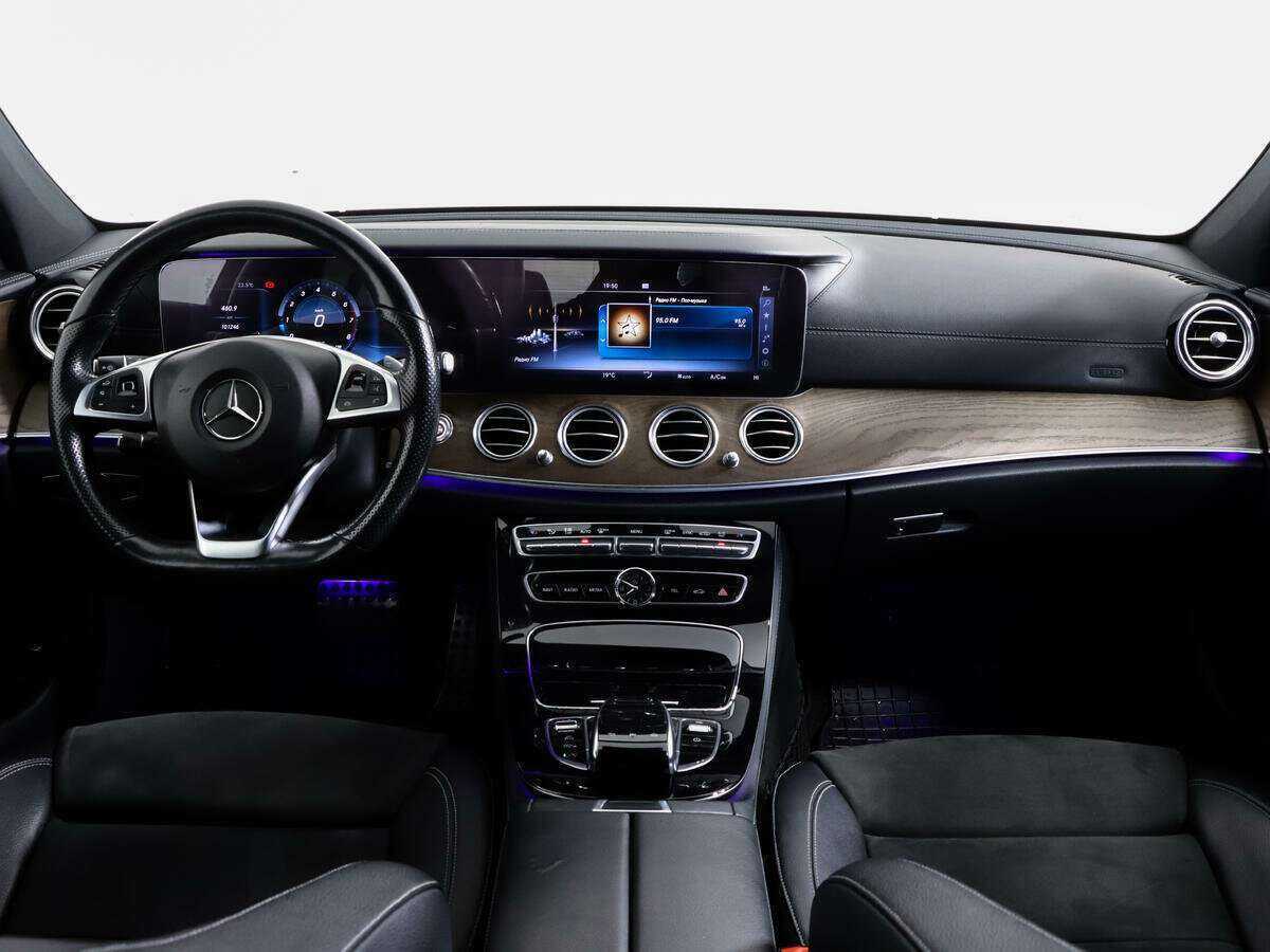 Mercedes-Benz E-Класс 2017 года с пробегом. Фото: #10