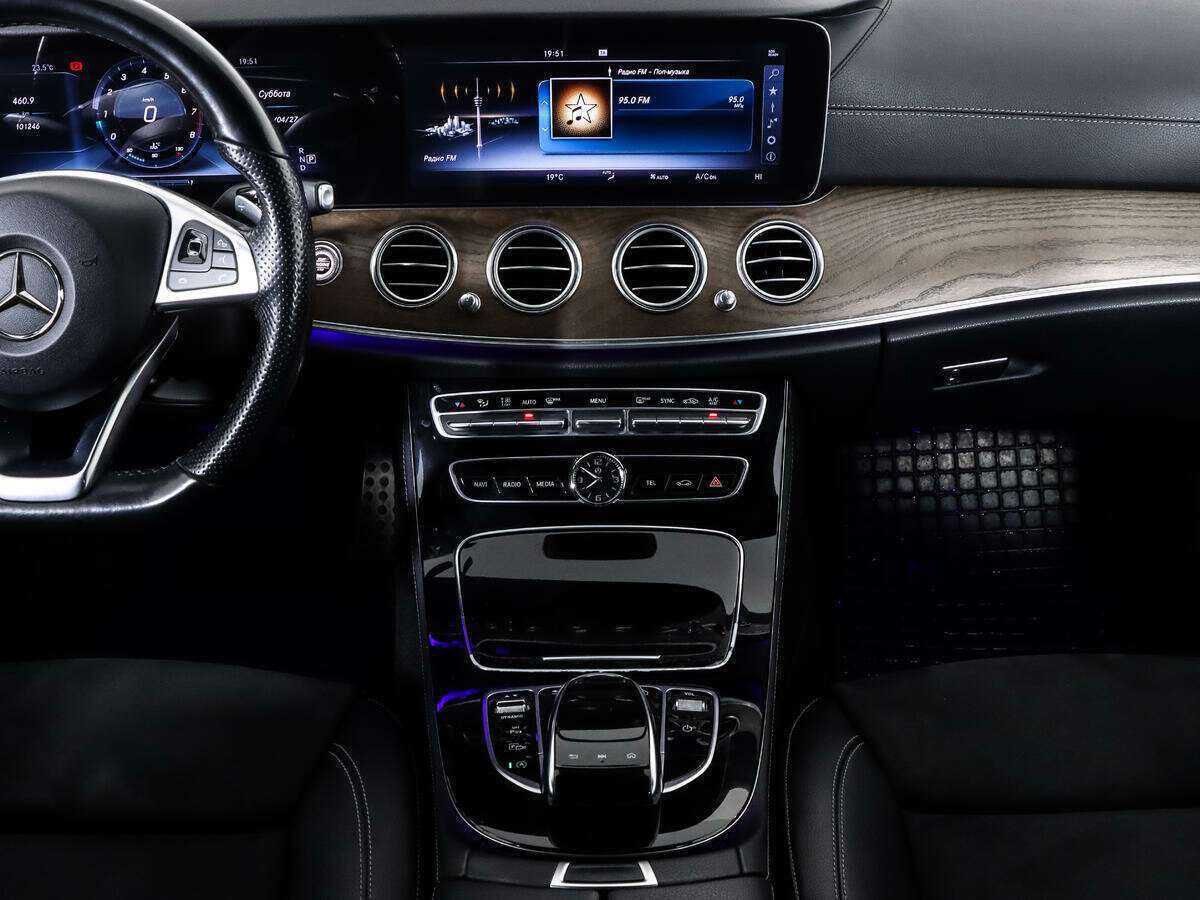 Mercedes-Benz E-Класс 2017 года с пробегом. Фото: #15