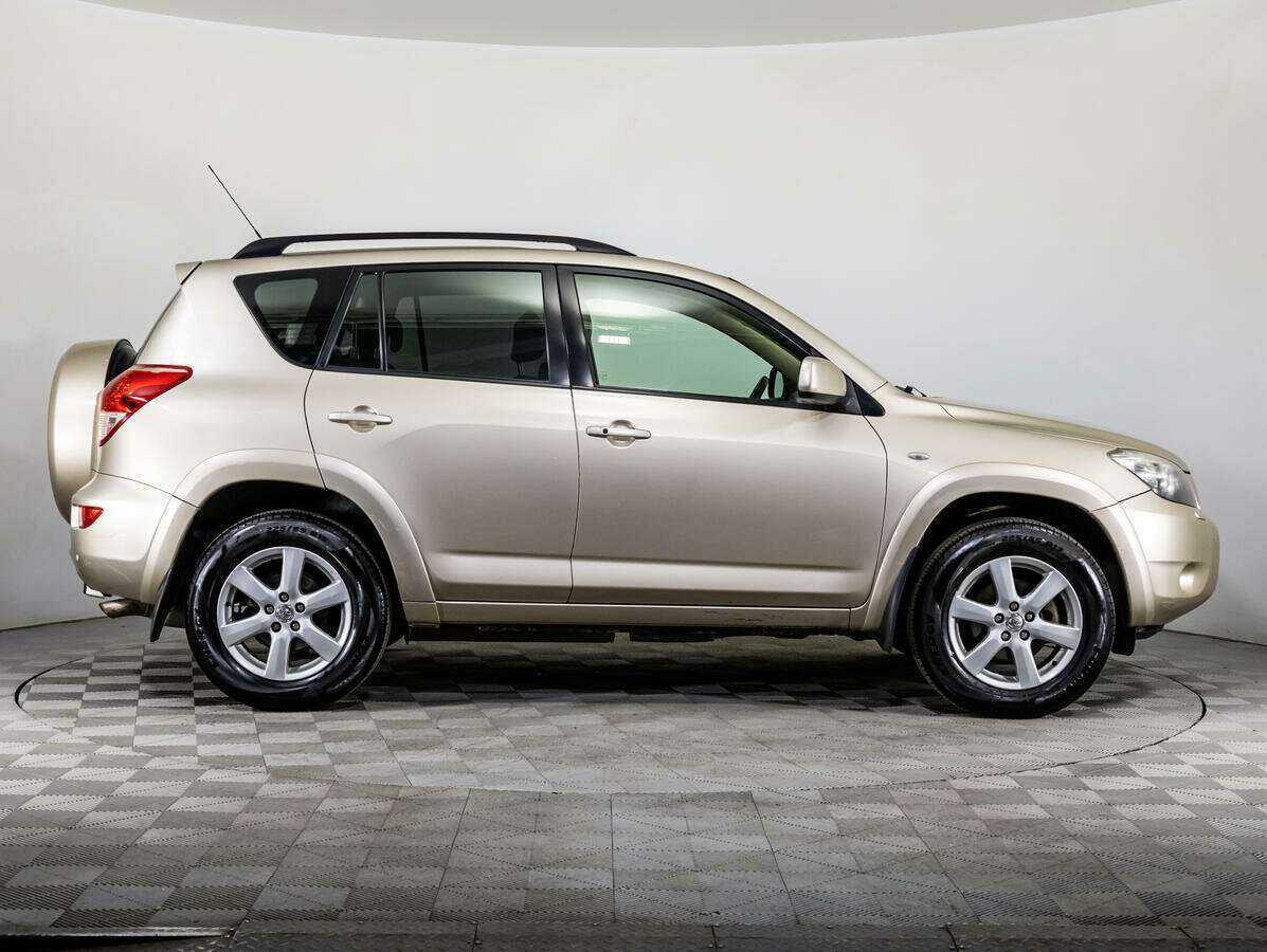 Toyota RAV4 2007 года с пробегом. Фото: #3