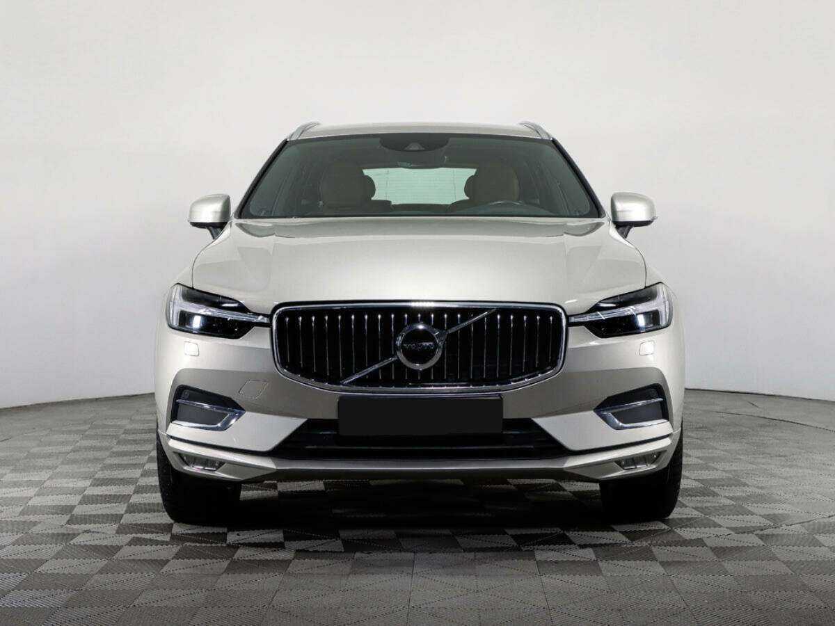 Volvo XC60 2021 года с пробегом. Фото: #1
