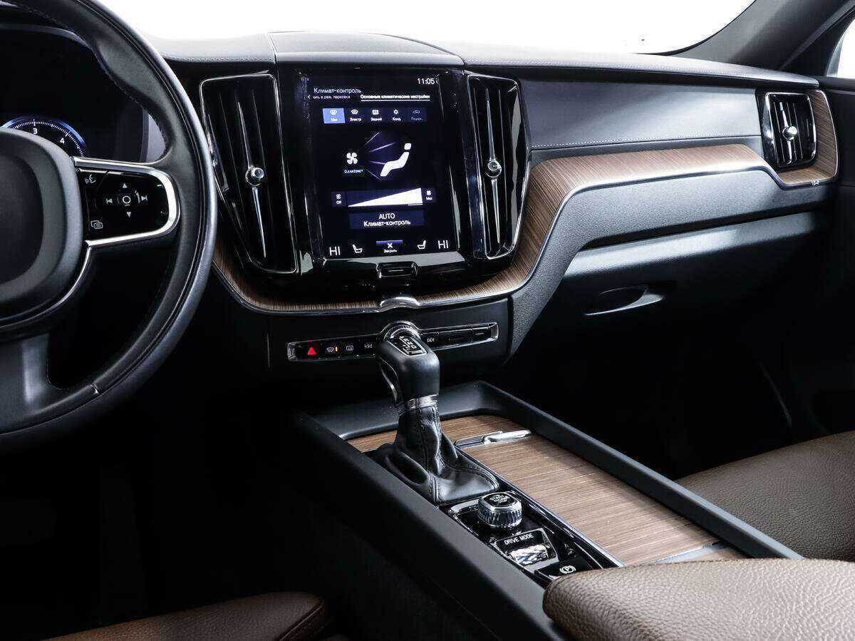 Volvo XC60 2021 года с пробегом. Фото: #12