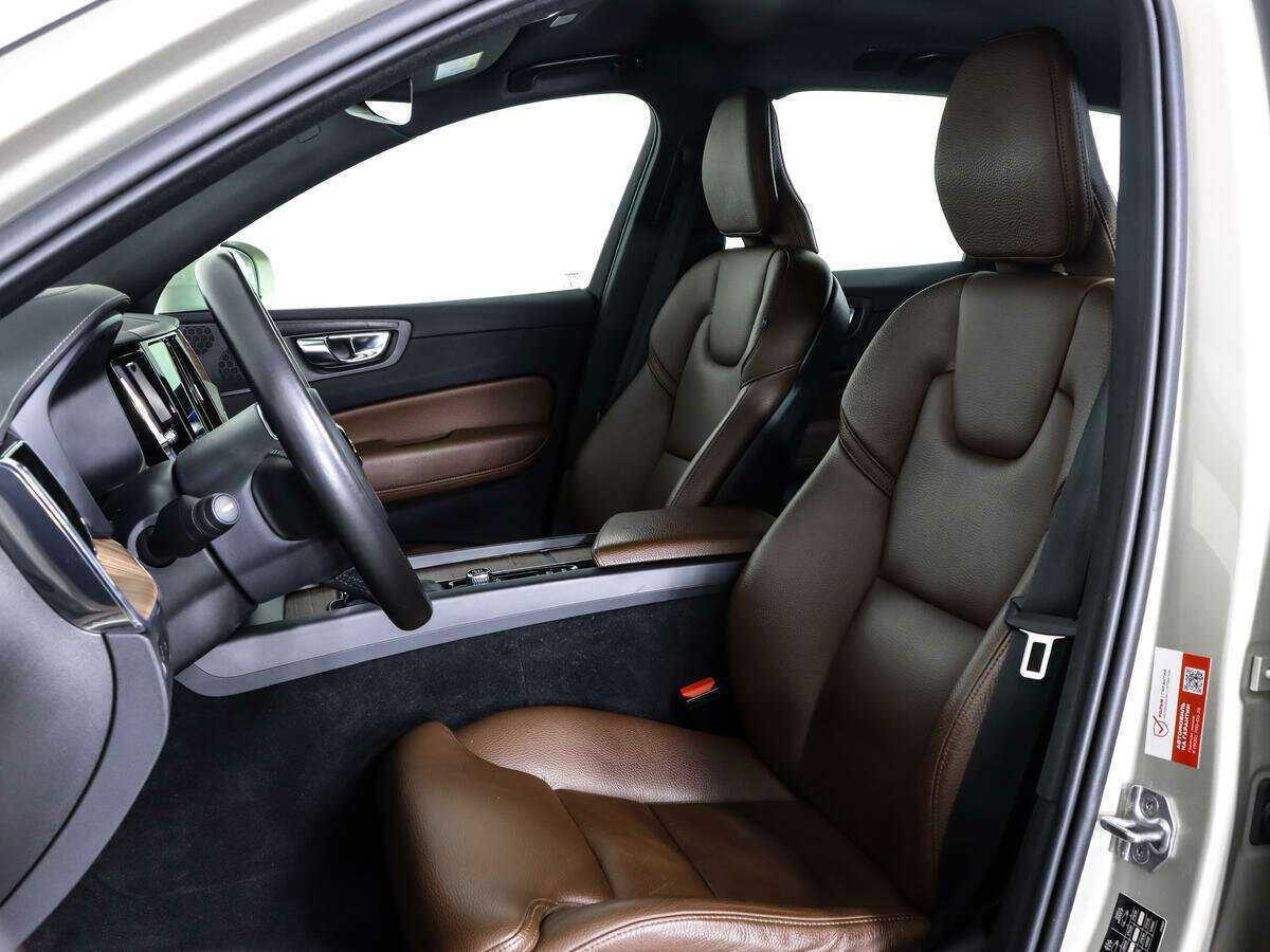 Volvo XC60 2021 года с пробегом. Фото: #15