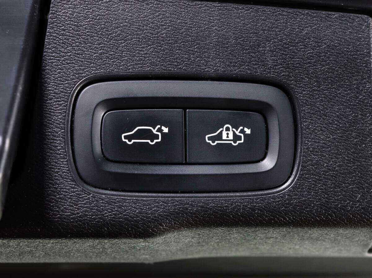 Volvo XC60 2021 года с пробегом. Фото: #17