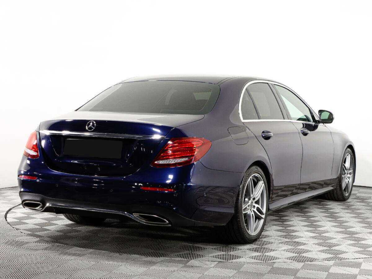 Mercedes-Benz E-Класс 2018 года с пробегом. Фото: #3