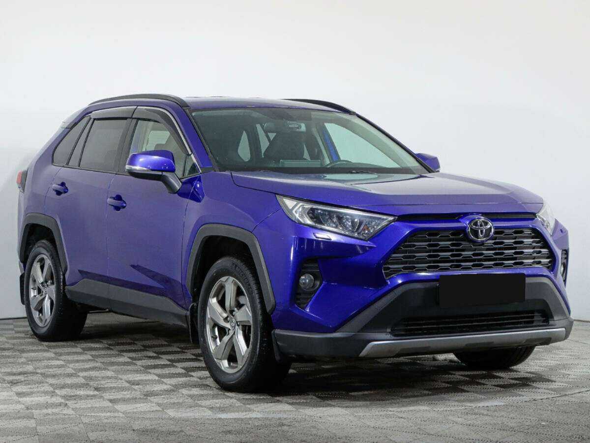Toyota RAV4 2021 года с пробегом. Фото: #2